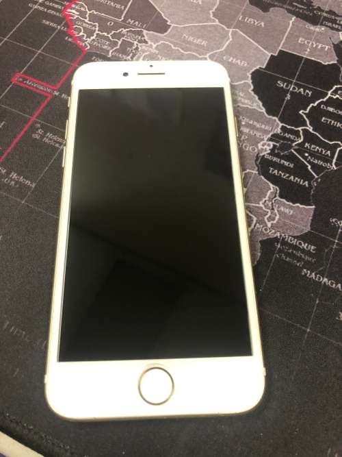 APPLE IPHONE 7 32GB USED EXCELLENT CONDITION HOWEVER THE WIFI DOES NOT WORK