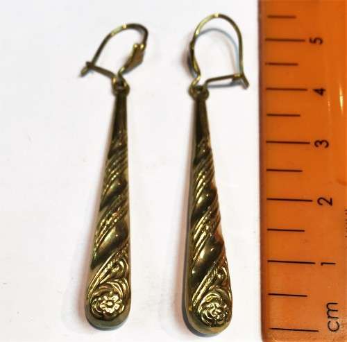 9  carat  Gold  ,  Shepherd hook, extra long Teardrops Dangling earring