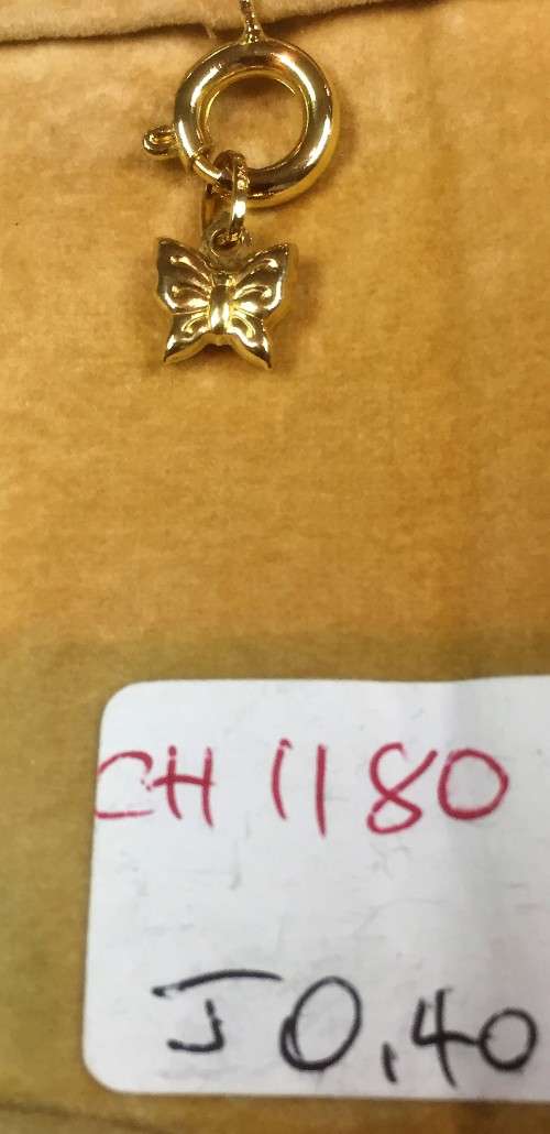 9 carat Yellow Gold -Butterfly pendant