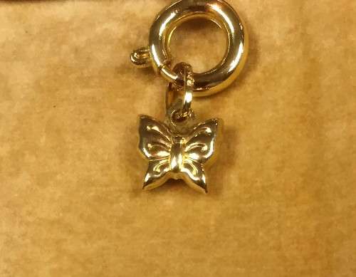 9 carat Yellow Gold -Butterfly pendant