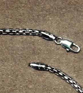 9 K -genuine solid  9 carat solid white gold - Square Box  bracelet