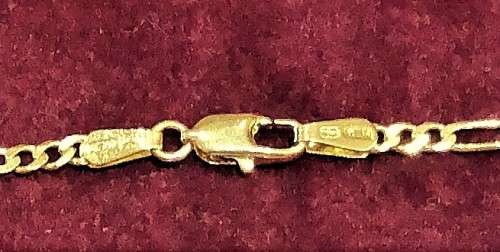 18kt/ solid 18 carat Gold-  Necklace-imported Figaro ---cm60 long  - 2.4 mm wide with Italian clasp