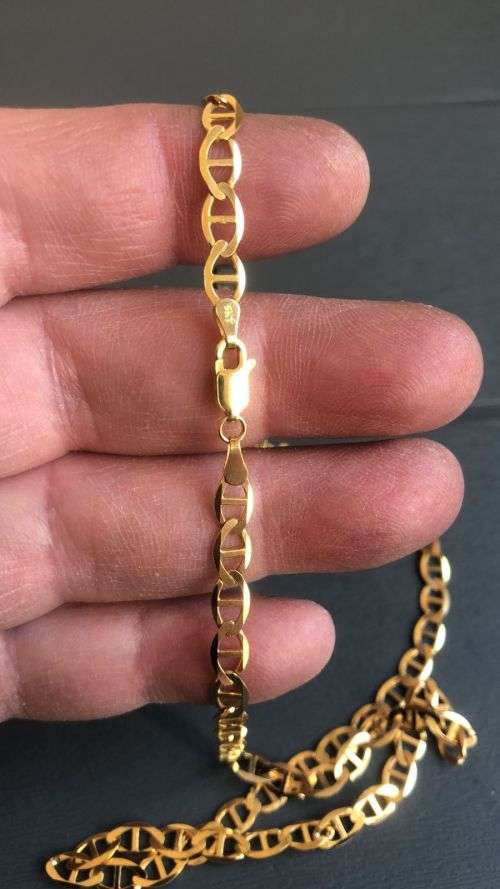 9K -- 9 carat solid Gold - Marina link Necklace 55 cm. long- 5.0 mm wide