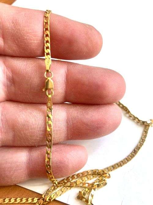 9k genuine,solid 9 carat  Yellow Gold, square curb necklace---------- cm 60  long -- mm 2.5 wide