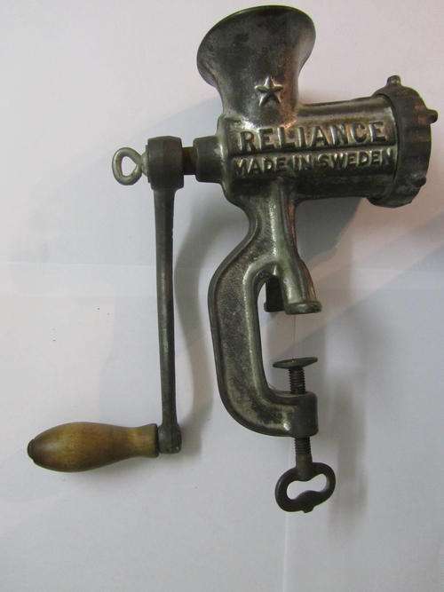 ANTIQUE MEAT GRINDER HUSQVARNA RELIANCE NO 5