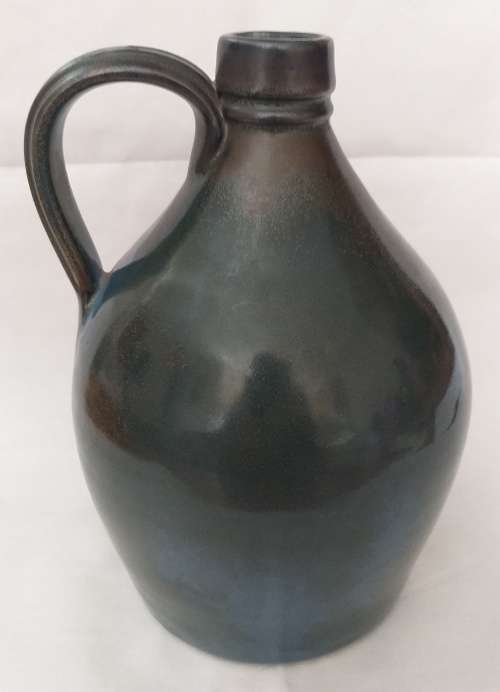BUCHAN PORTOBELLO STONEWARE DECANTER (CIRCA 1972)