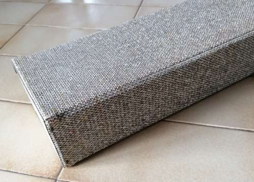 Vintage Cassette Tape Case - excellent condition - has fully functional lock with key