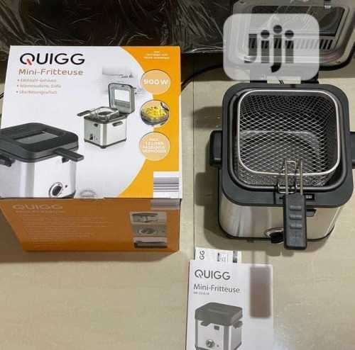 1.5 Litre 900W Compact Square Deep Fryer with Large View Window