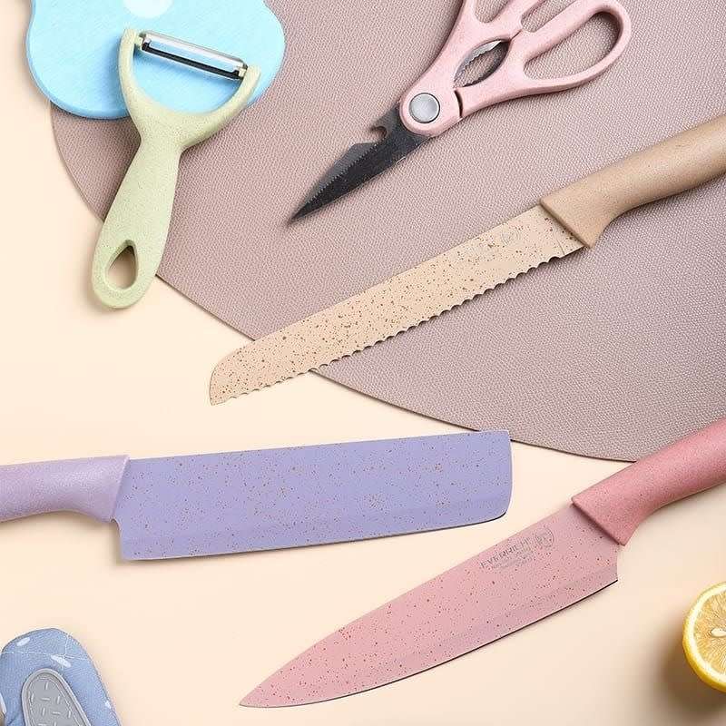 Corrugated Colorful Kitchen Knife Set of 4 with Scissors & Peeler