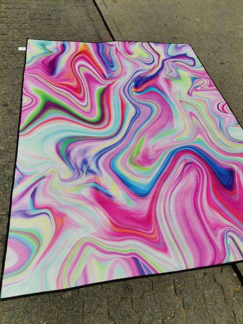 ABSOLUTELY BEAUTIFUL 3D CARPETS - VARIOUS DESIGNS SEE AUCTION