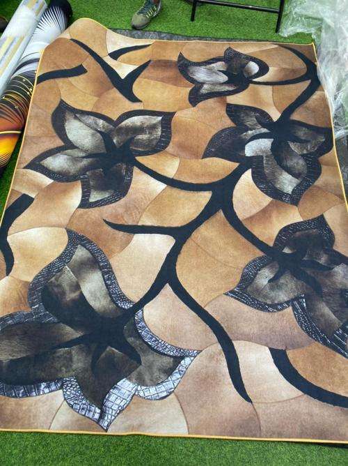 ABSOLUTELY BEAUTIFUL 3D CARPETS - VARIOUS DESIGNS SEE AUCTION