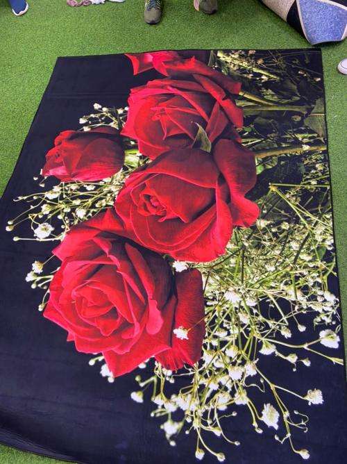 ABSOLUTELY BEAUTIFUL 3D CARPETS - VARIOUS DESIGNS SEE AUCTION