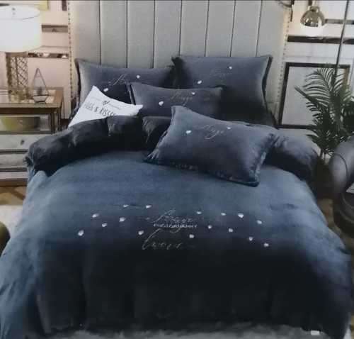 SILKY SOFT 5 PIECE QUEEN/KING SIZE COMFORTER/BEDSPREAD SET- VARIOUS COLOURS