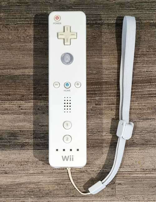 Wii Controller With Silicon Cover - Price Drop