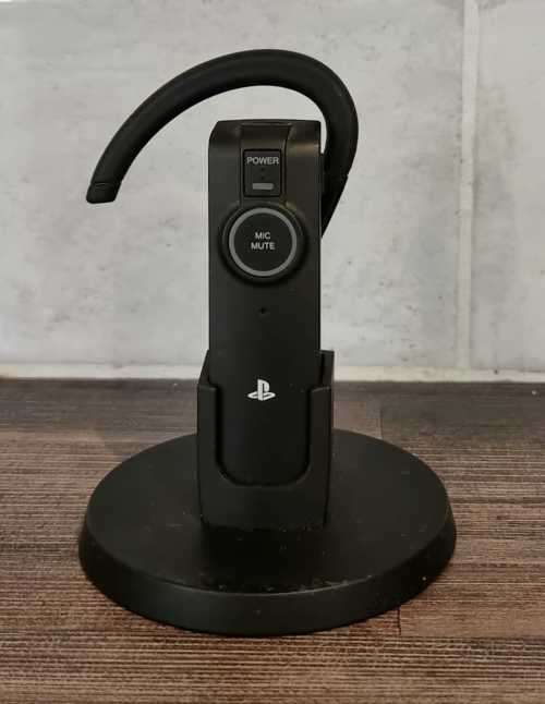 Earpiece with Charging Dock for PS3