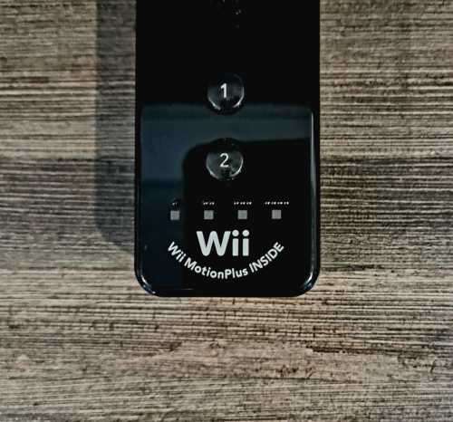 Nintendo Wii Controller with Motion Plus for Nintendo Wii