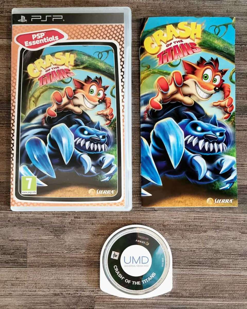 Crash of the Titans Essentials for PSP - Complete