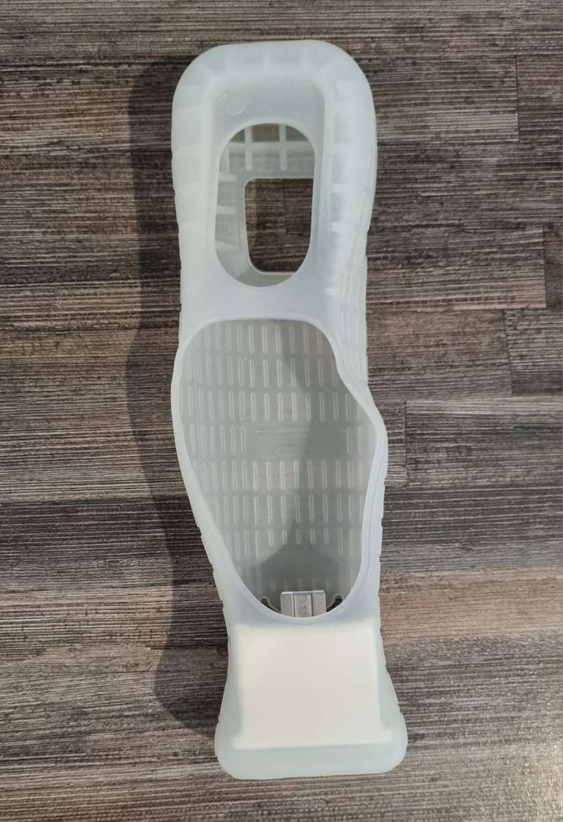 Motion Plus Adapter for Nintendo Wii With Silicon Cover - Price Drop