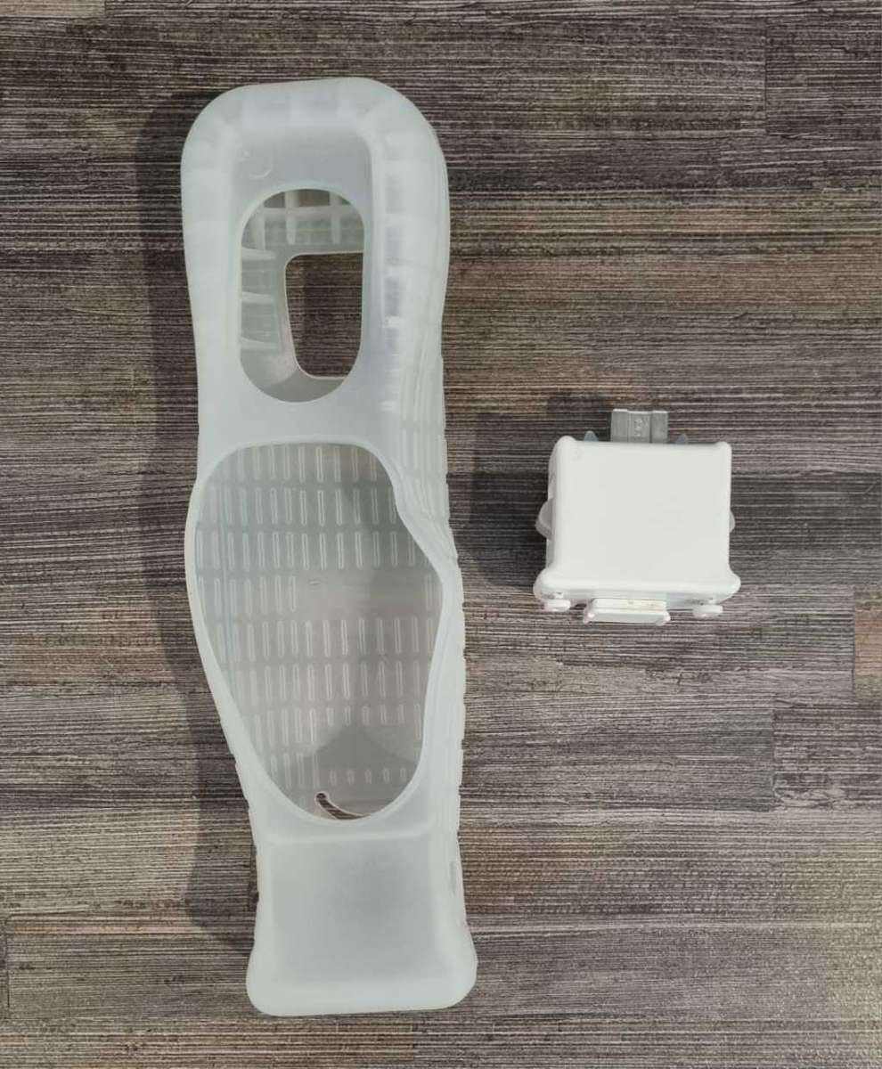 Motion Plus Adapter for Nintendo Wii With Silicon Cover - Price Drop