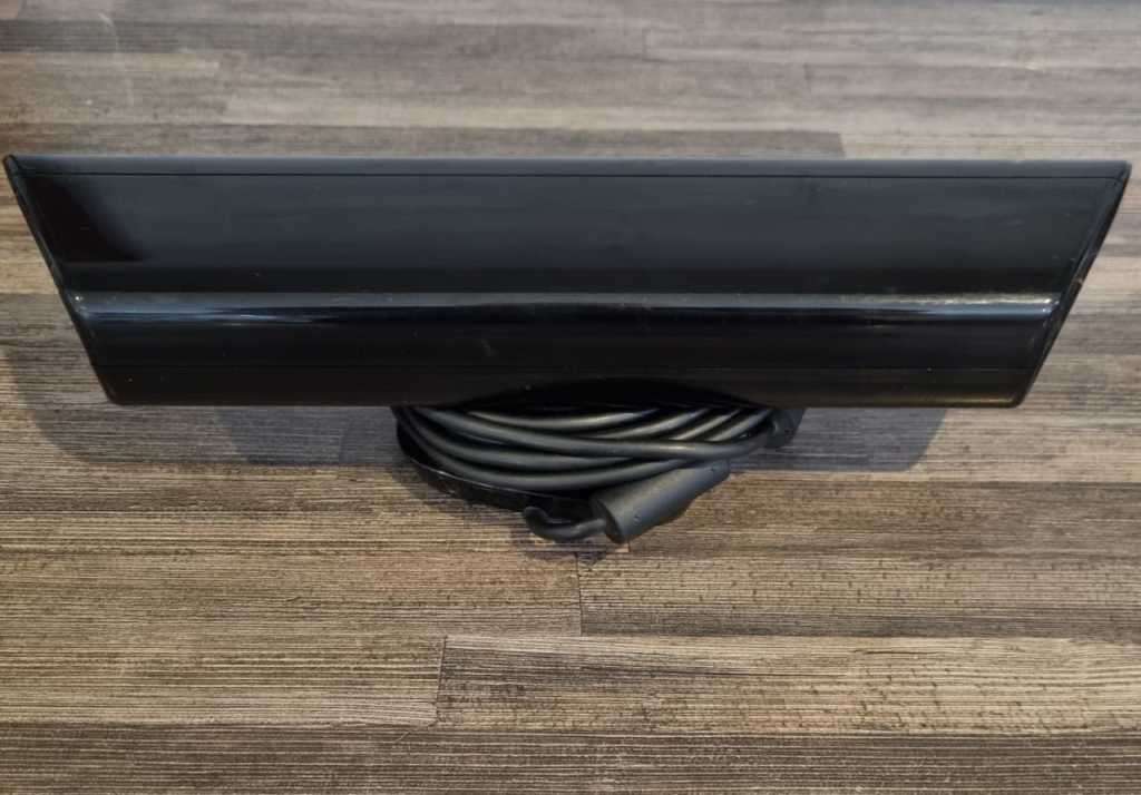 Kinect Sensor + Game for Xbox 360 - Complete