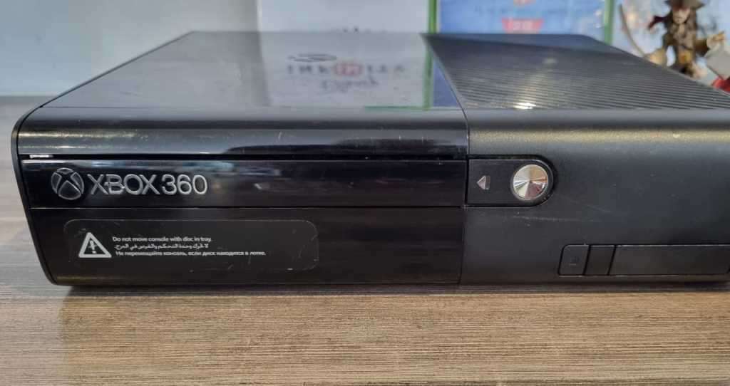 Xbox 360 4GB Console + Disney Infinity Bundle - Price Drop