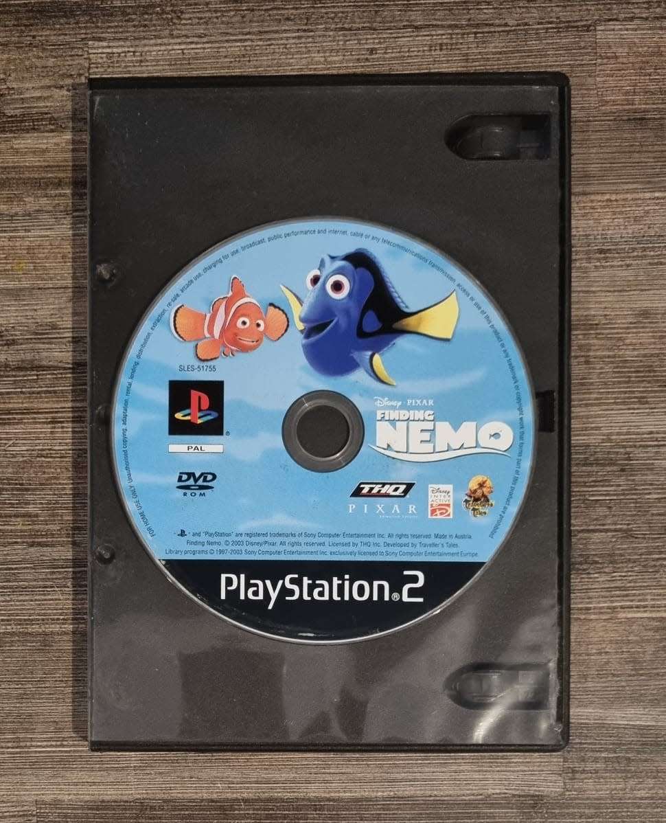 Finding Nemo for PS2 - SCRATCHED