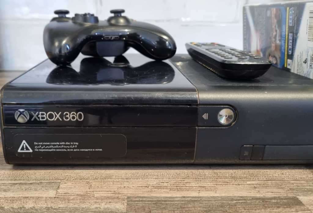 Xbox 360 500GB Console + Game Bundle