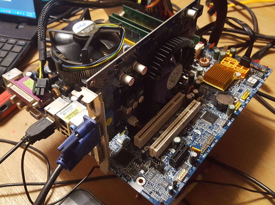 Entry Level Gaming PC. Pentium 4 3.0GHz, 2GB RAM, 160GB HDD, Geforce GT 220