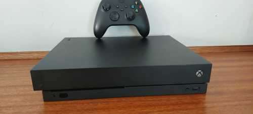 XBOX ONE X 1TB 4K Gaming Console + CONTROLLER + CABLES