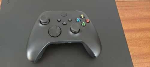 XBOX ONE X 1TB 4K Gaming Console + CONTROLLER + CABLES