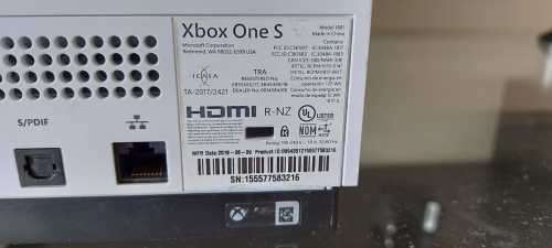XBOX ONE S 1TB Console Excellent working condition