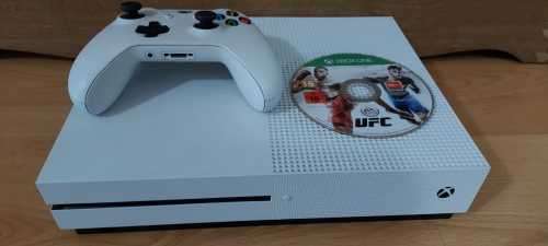 Last one. XBOX ONE S 1TB Console + Controller + Game Excellent working condition