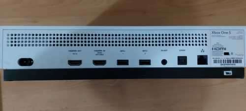 Last one. XBOX ONE S 1TB Console + Controller + Game Excellent working condition