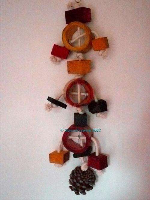 PARROT TOY - THREE BAMBOO RINGS WITH ROPE, WOOD & PINE CONE