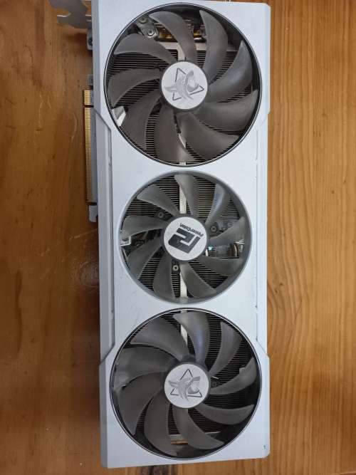 PowerColor Radeon RX 6700 XT Hellhound Spectral White: Second-Hand, 12GB GDDR6, Triple Fan Cooler