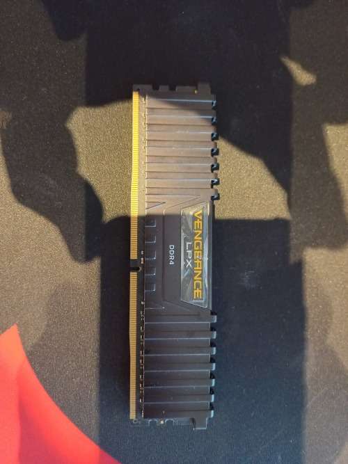 VENGEANCE® LPX 8GB (2 x 4GB) DDR4 DRAM 2666MHz C16 Memory Kit - Black