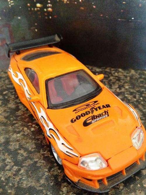 MAISTO TOYOTA SUPRA PLASTIC LENGHT 11CM-HEIGHT 4CM