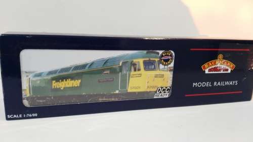 CLASS 57 BACHMANN FREIGHTLINER CHALLENGER DECODER  FITTED