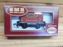 GREAT MODEL RAILWAYS    GMR       BOXED
