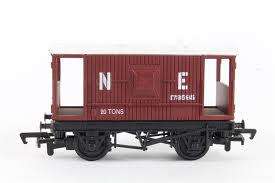 MAINLINE RAILWAYS  WAGON     BOXED