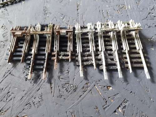 SAR SOUTH AFRICAN RAILWAYS STOP BLOCKS   X 6