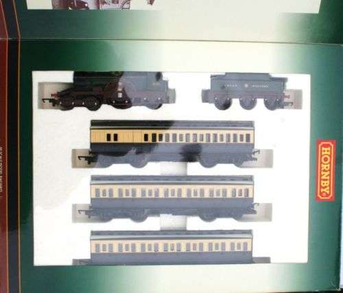 HORNBY LORD OF THE ISLES TRAIN PACK LIMITED EDITION DCC Ready