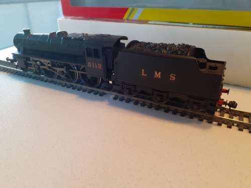 Hornby   R2881   Class 5    Black 5   5112 LMS With Locksound Decoder(Ethentic sound)