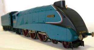 Hornby Railroad - R2779 - LNER A4 Falcon - DCC Ready.