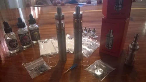 E-cigarettes x 2 - Subtank Mini & Ijust2 Bat (2 each) + Melo tank & RBA