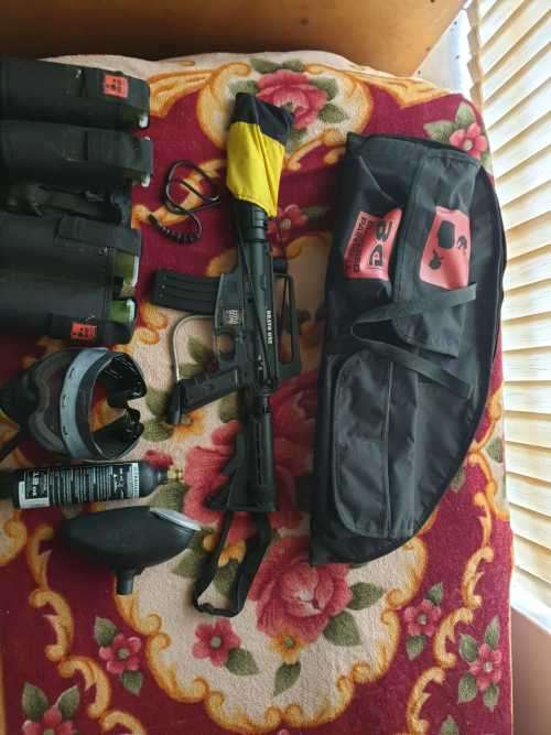 Tippman Bravo One Paintball Kit