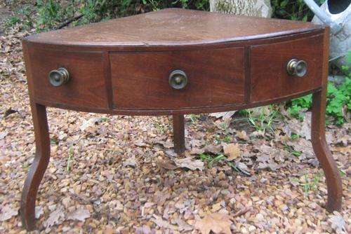 Small Corner Table