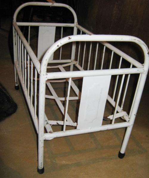 Metal Doll's cot