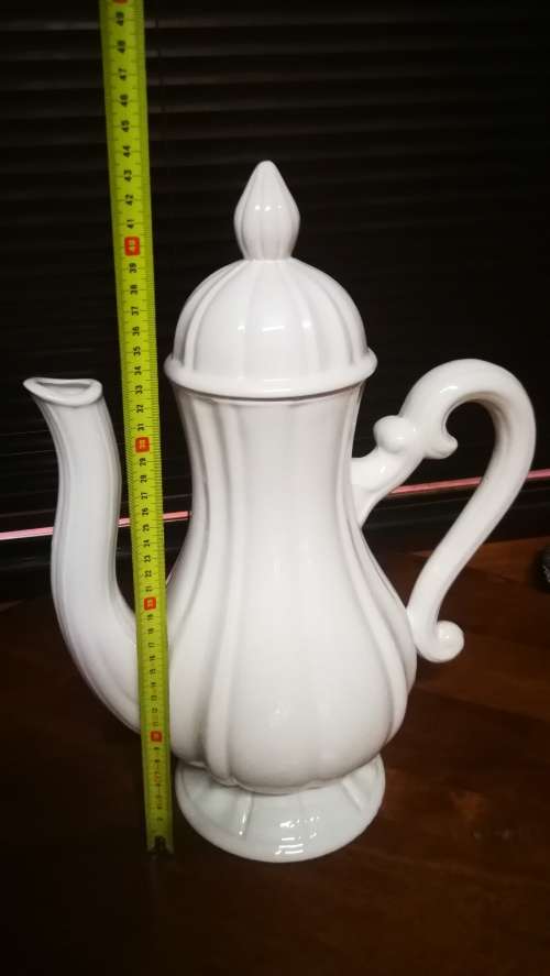 Stunning Vintage 43cm Tall Porcelain Display Jug..