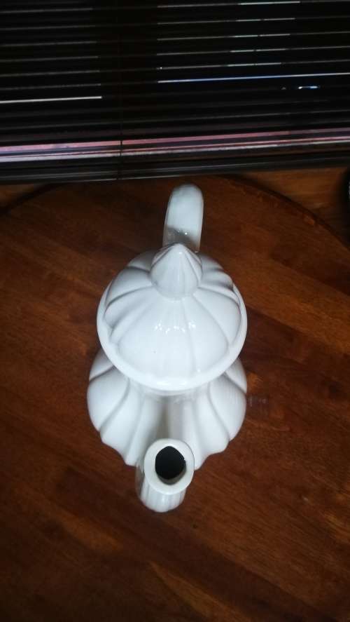 Stunning Vintage 43cm Tall Porcelain Display Jug..